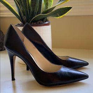 Black Leather Pointed Toe Pumps